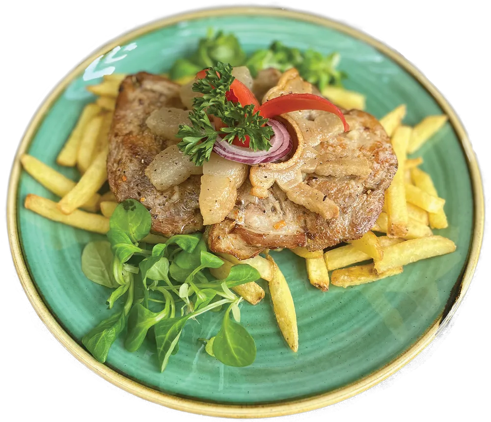 Fokhagymás cigánypecsenye szalonnával, hasábburgonyával